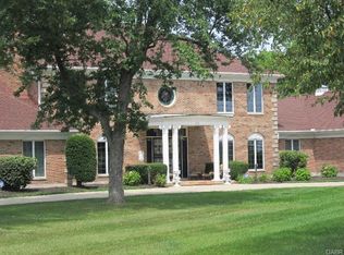 25 Michaels Rd, Tipp City, OH 45371