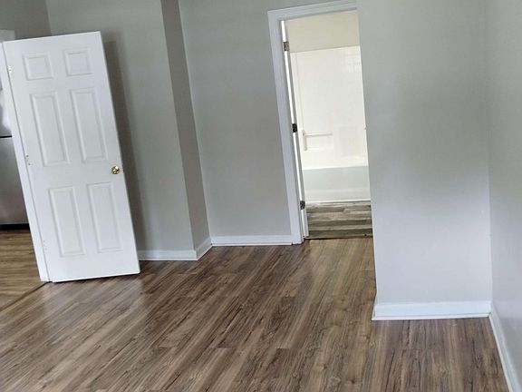 5th image of 820 Dantzler St