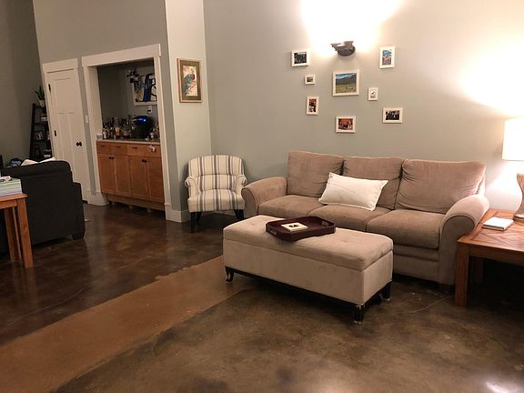 5th image of 4225 Laclede Ave APT B