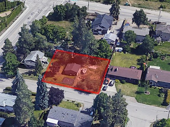 2nd image of 695 Tozer Ave