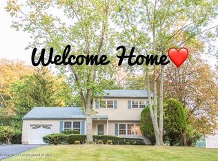 14 Juniper Ave, Manalapan, NJ 07726