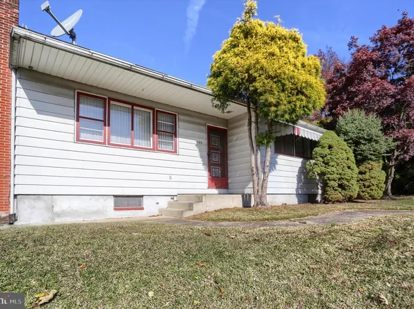 555 Pine St, Steelton, PA 17113