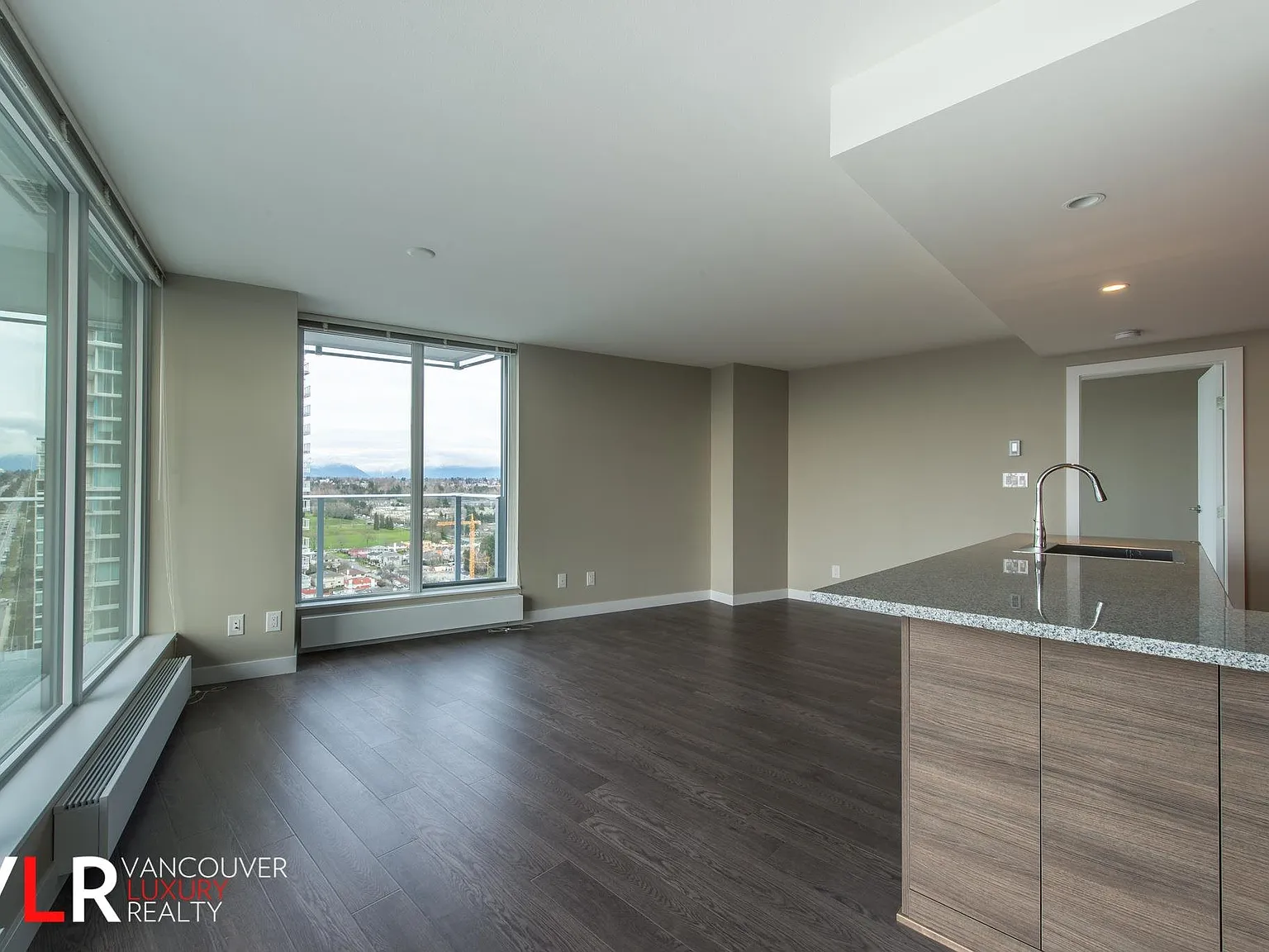 2 bed, 792 sqft, $2,995 — Photo 2
