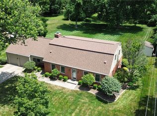 2221 Fiesta Dr, Troy, OH 45373
