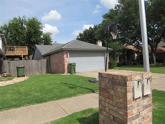 3rd image of 5207 Barberry Dr