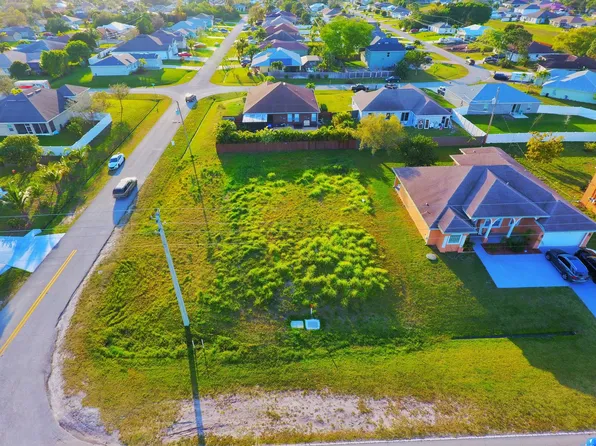 1101 SW Haleyberry Avenue, Port St Lucie, FL 34953
