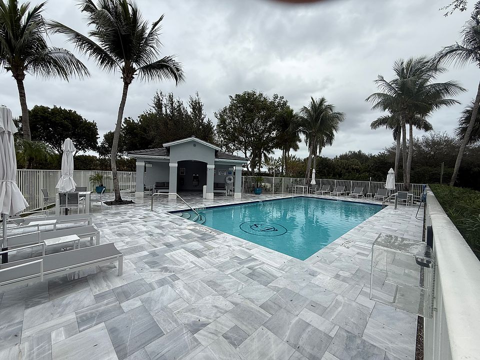 1st image of 16117 Sierra Palms Dr