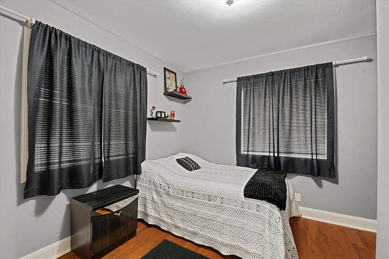 Thumbnail 13
