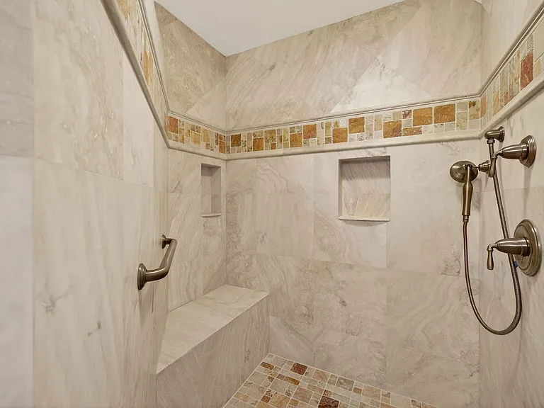1001 Arbor Lake Dr — Photo 19
