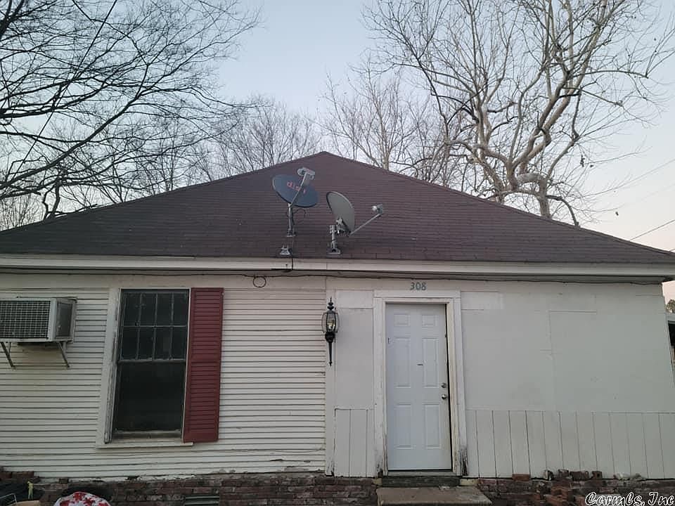 308 Walnut St, Swifton, AR 72471 Zillow