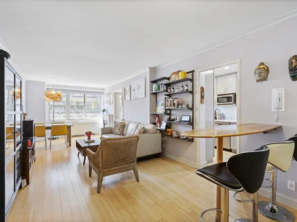 520 East 72nd Street image 1 of 14