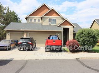 2143 NW Sterling Ave, Redmond, OR 97756