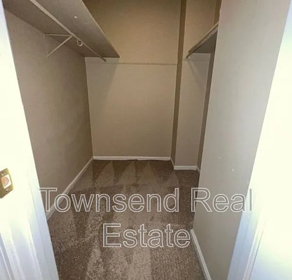 5214 Rockingham Rd — Photo 14