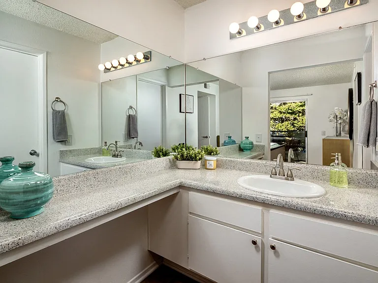 Sienna Residences — Photo 8