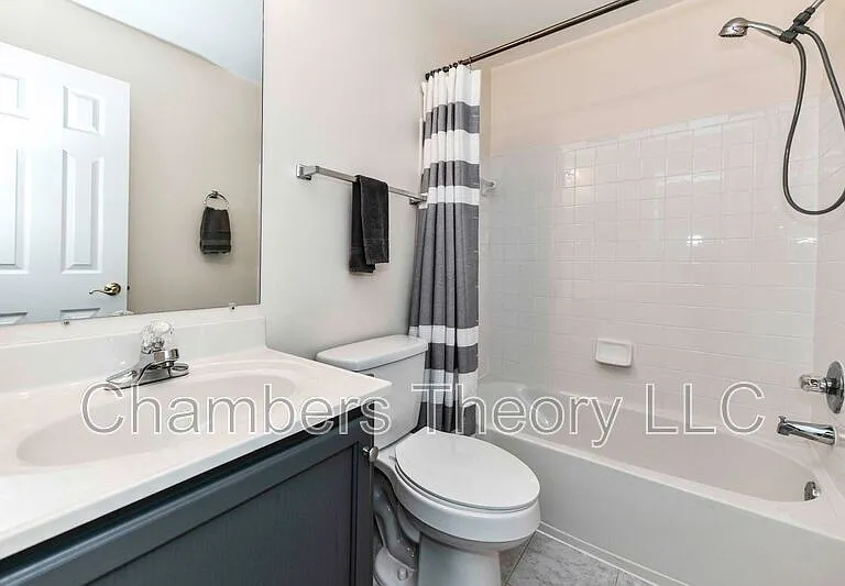 6955 Cromarty Dr — Photo 23