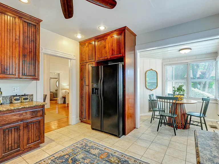 703 Manzanita Ave — Photo 13
