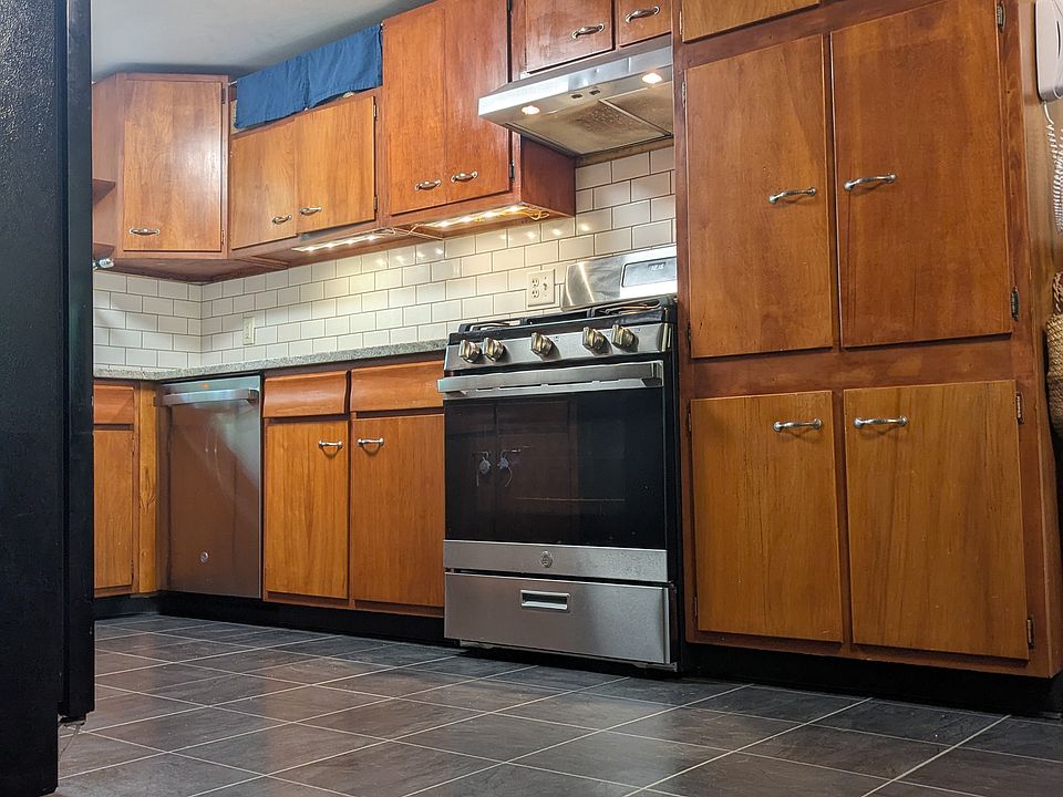 New dishwasher, gas stove