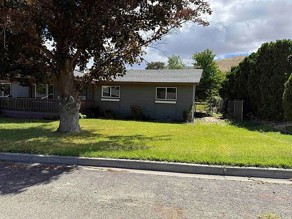 2nd image of 1336 Scenic Dr