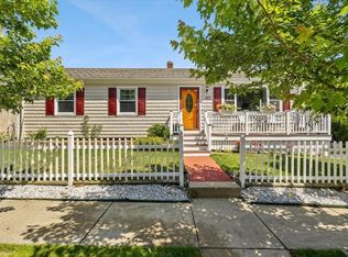 127 Grape St, New Bedford, MA 02740