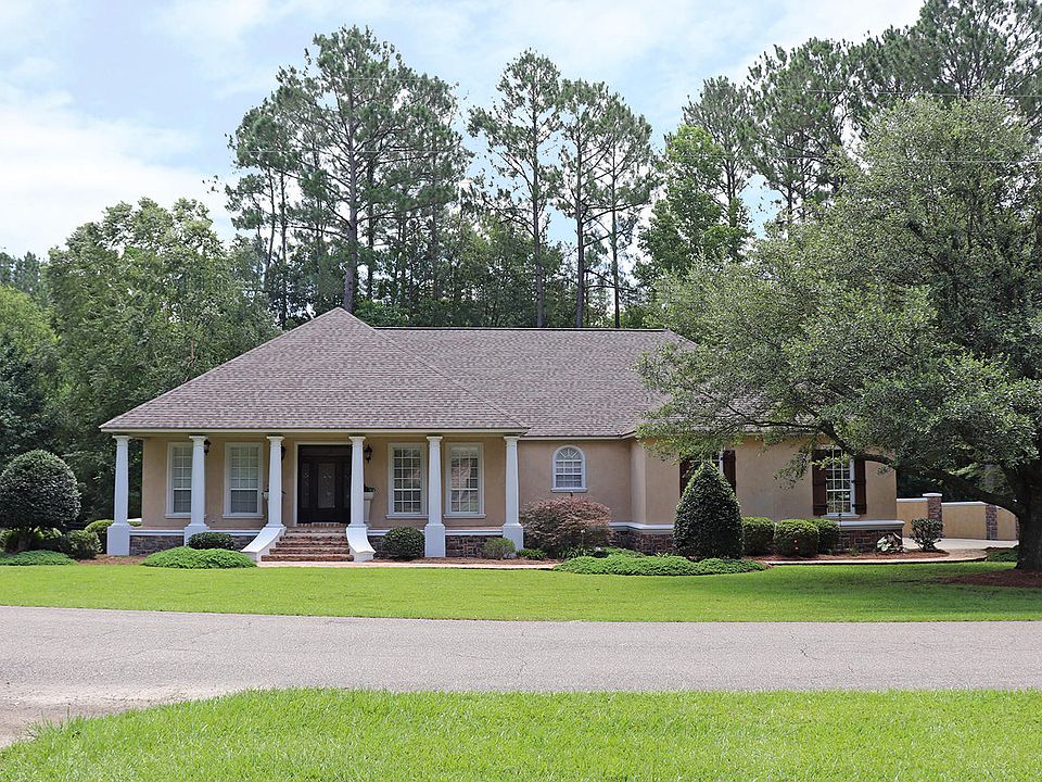 1st image of 11 Stonewood Dr