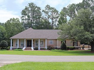 11 Stonewood Dr, Columbia, MS 39429