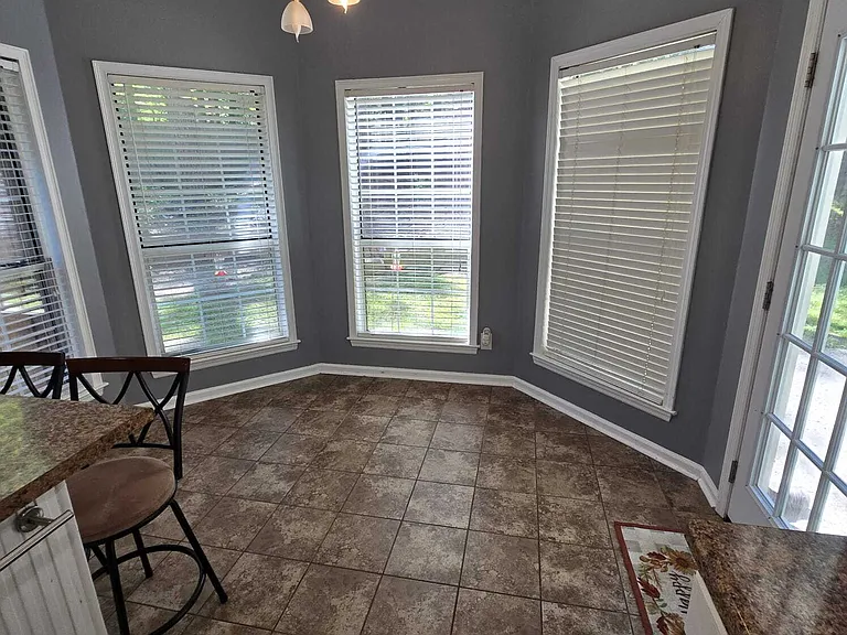 207 Ruskin Rd — Photo 13