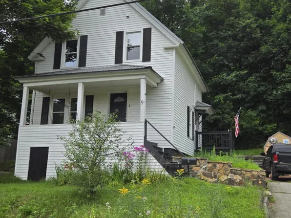 9 Parker Street, Mexico, ME 04257
