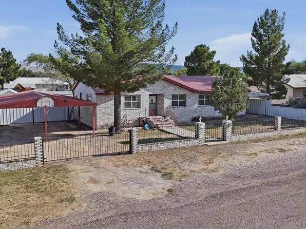 1102 W Sanderson St, Alpine, TX 79830