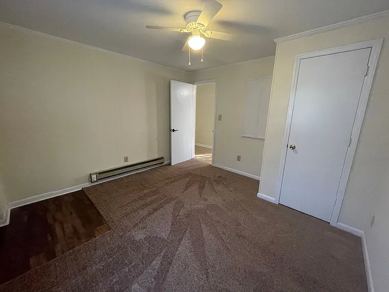 4904 Franklin Ave — Photo 7