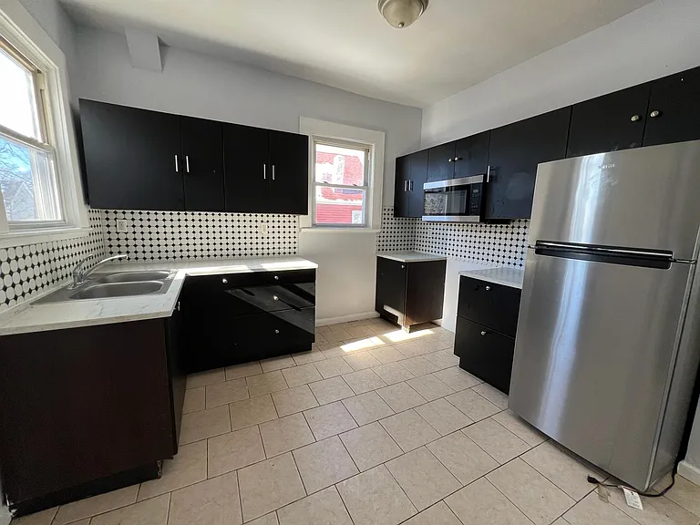 13 Garwood Pl #2 — Photo 8