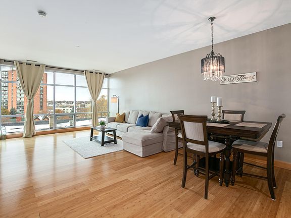 2nd image of 1550 E Royall Pl Unit 507