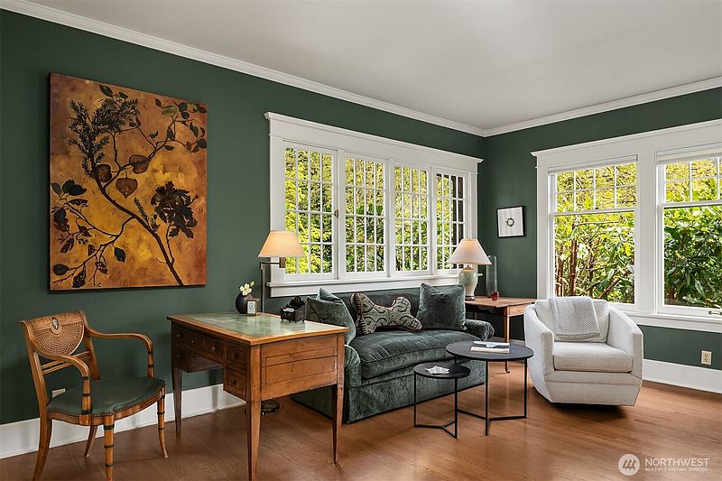 4th image of 941 11th Avenue E #3