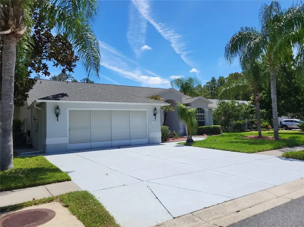 7748 Burnet Ln, New Port Richey, FL 34654