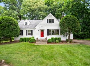11 W Elm St, Darien, CT 06820