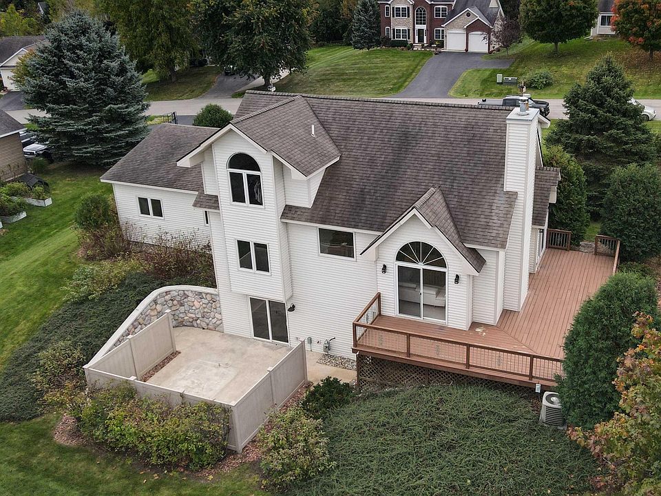 1st image of 3910 Stoneridge Dr