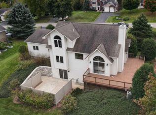 3910 Stoneridge Dr, Traverse City, MI 49684