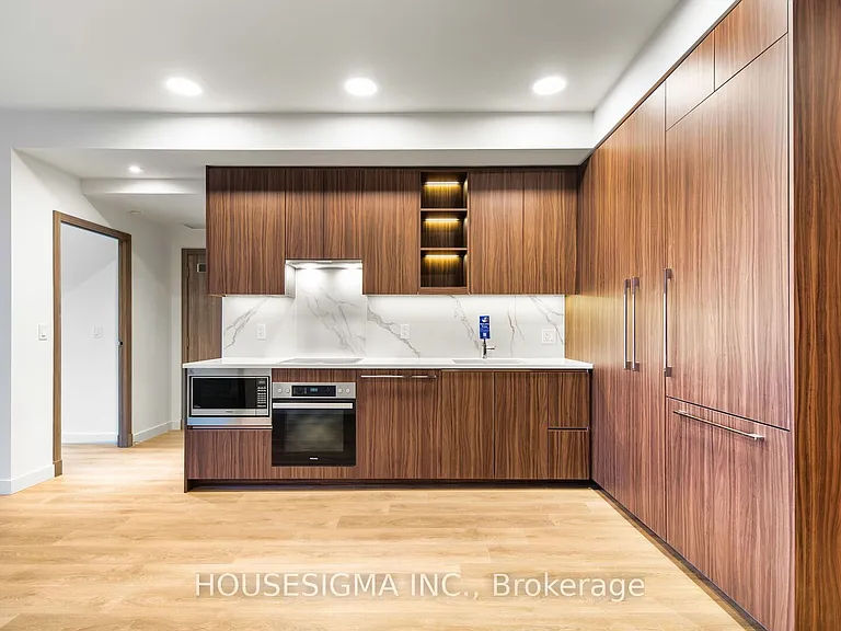 27 McMahon Dr #3306 — Photo 8