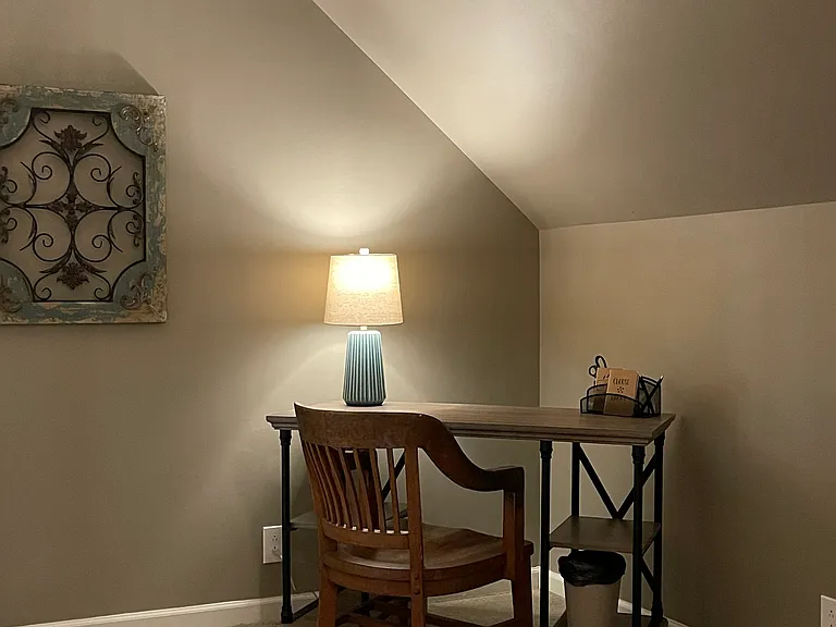2407 Colfax Dr — Photo 9