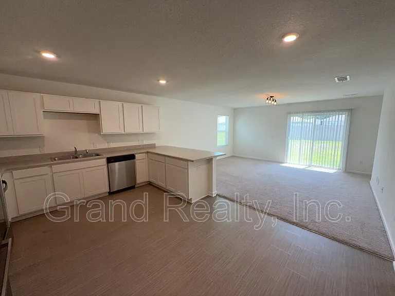 4360 Jitterbug St — Photo 6