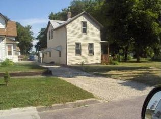 1538 Maple St, Des Moines, IA 50316