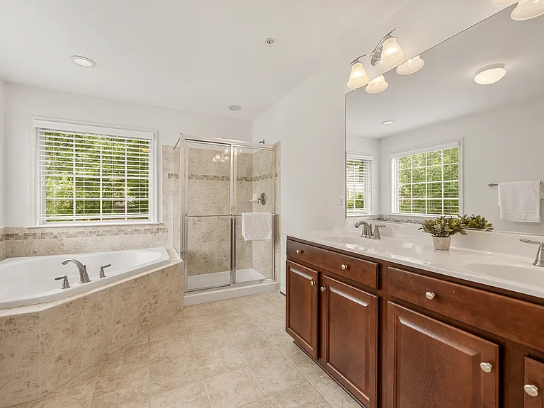 406 Bricker Dr — Photo 22