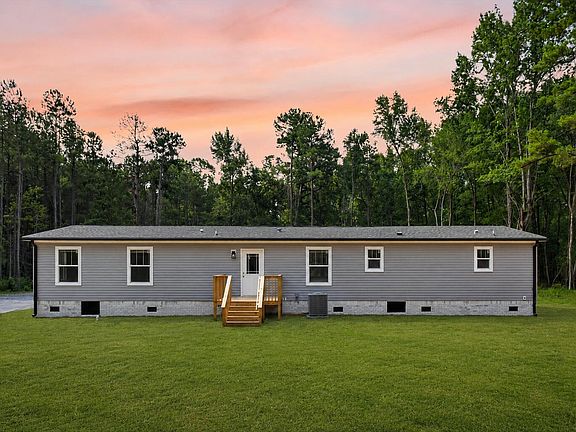 2nd image of 519 Stephens Ln