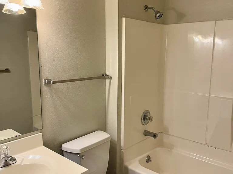 316 Ridgeland Ave #12S — Photo 8