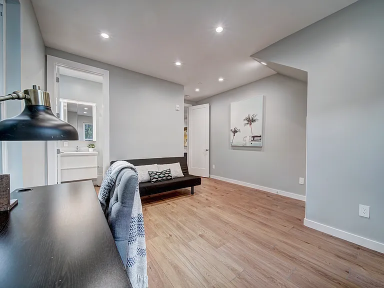 3481 Mission St #1 — Photo 13