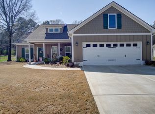 372 Peachtree Ln SE, Calhoun, GA 30701