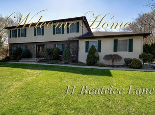11 Beatrice Ln, Wayne, NJ 07470