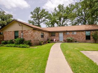 63 Edgewood, Huntsville, TX 77320