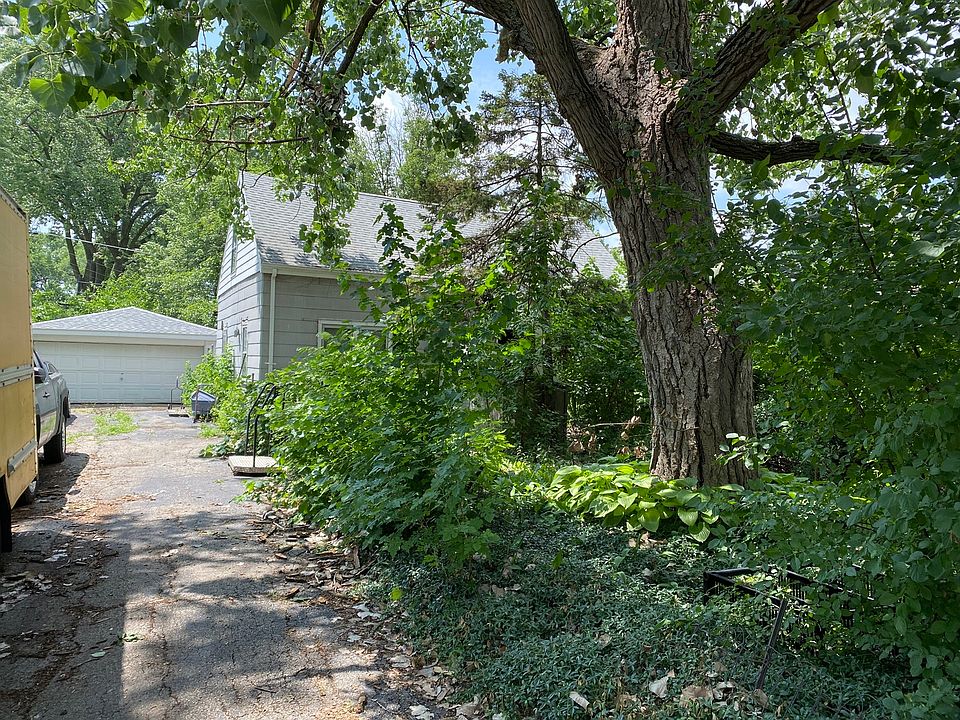 7220 S Octavia Ave, Bridgeview, IL 60455 | Zillow
