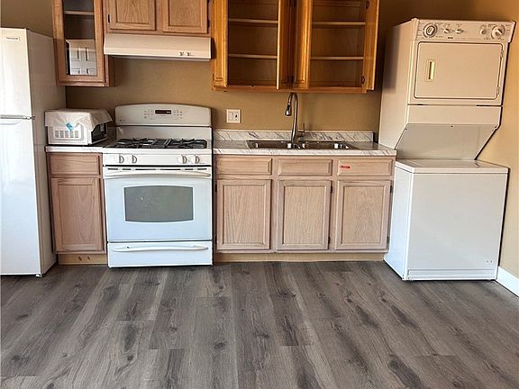 2nd image of 5409 Aston Ave #0