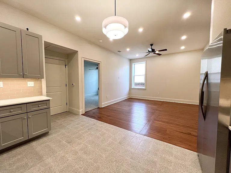 244 E Park Ave #203 — Photo 4
